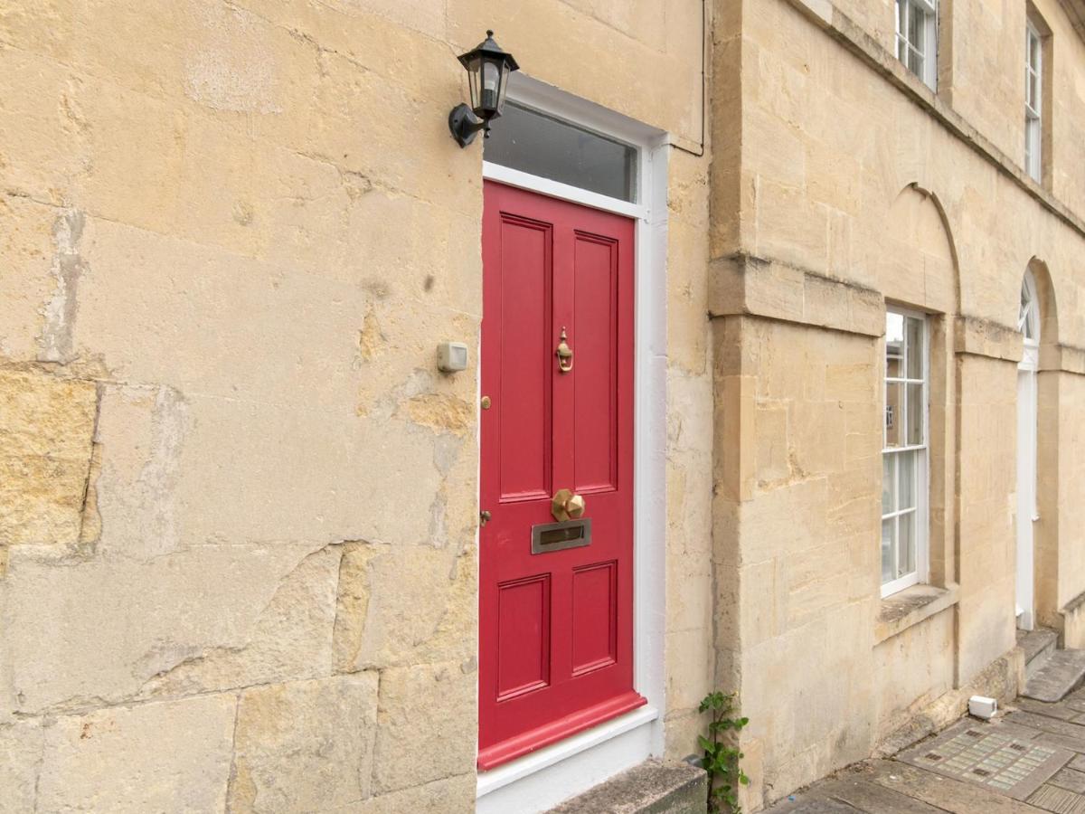 Pass The Keys Stylish 2 Bed Central Bath Apartment With Parking Exterior foto